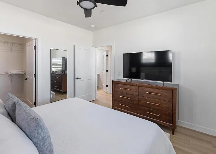 Landing Stylish 2Bd Gym Pool