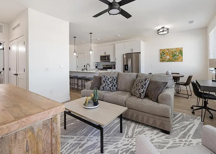 Apartment Landing Stylish 2Bd Gym Pool *