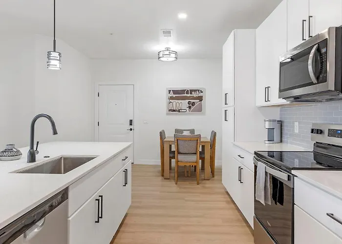 Landing Stunning 2Bd Gym Clubhouse *