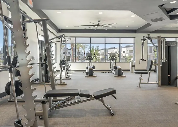 Landing Stylish 2Bd Gym Pool