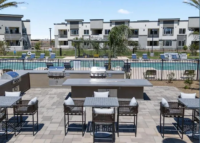 Apartment Landing Stylish 2Bd Gym Pool
